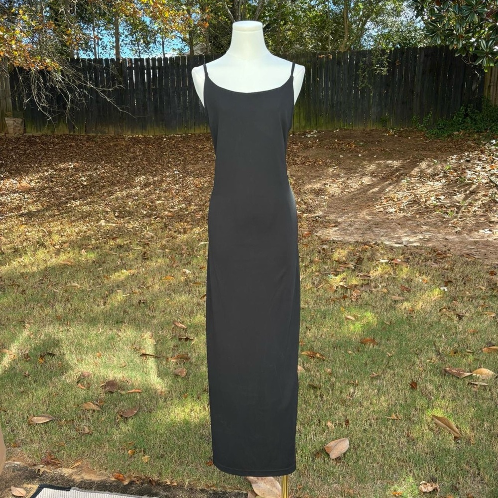 90s vintage Merona black maxi dress 🕷️